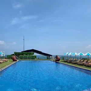 Sulis & 4* Kuta (Bali)
