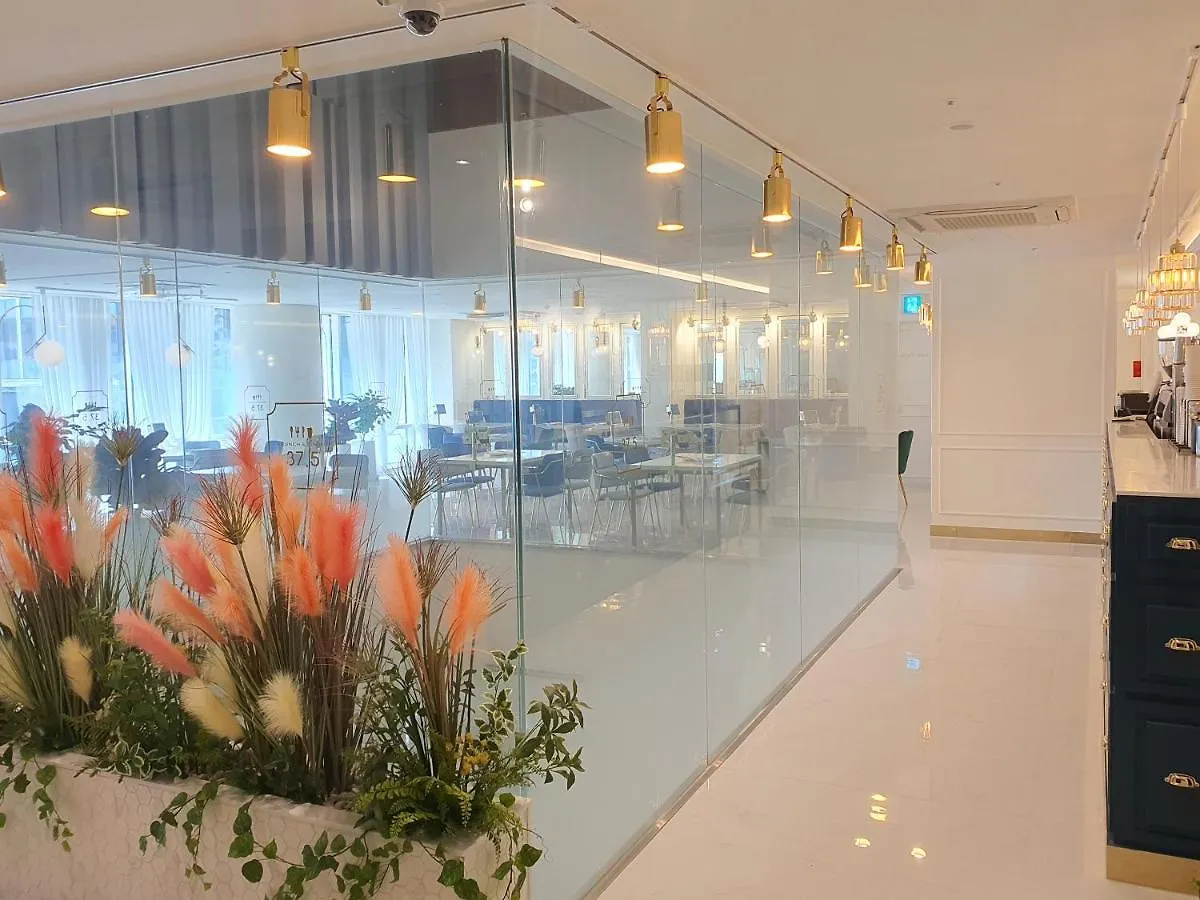 Days Hotel By Wyndham Seoul Myeongdong