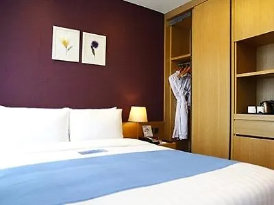Days Hotel By Wyndham Seoul Myeongdong 3*,