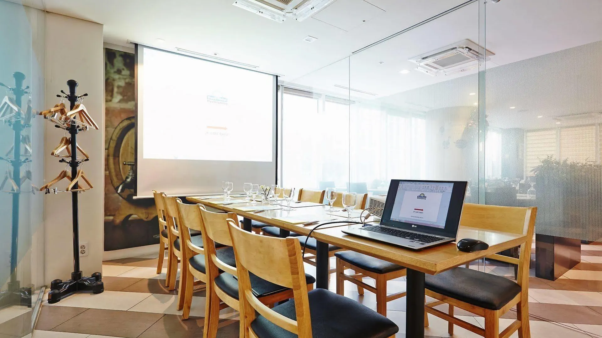 Days Hotel By Wyndham Seoul Myeongdong